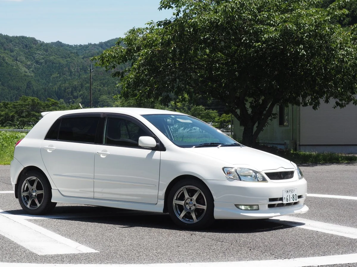 Toyota Corolla Runx Z Aero Tourer 6MT ZZE123 For Sale — J-CARS